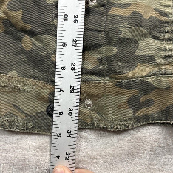 Women's Camouflage Snap Front Jacket Med Army Theme Pockets - Picture 5 of 7